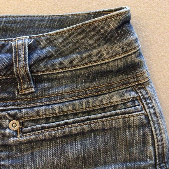 Women Size 1 Smart Set denim shorts - Picture 3 of 6